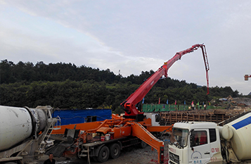 中鐵十八局高速施工， C50，400方